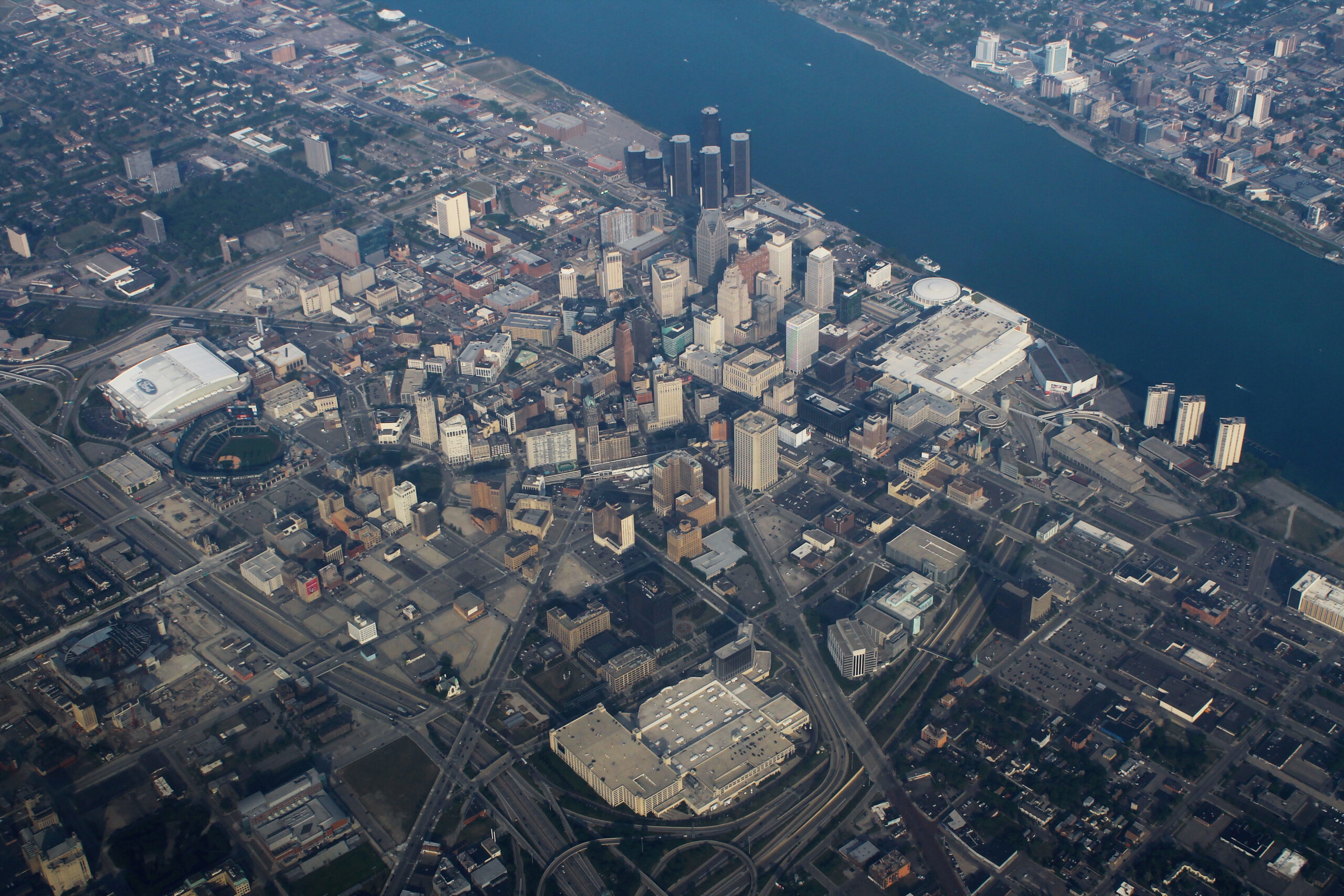 Downtown Detroit aerial by formulanone, via Wikimedia Commons (CC BY-SA 2.0)