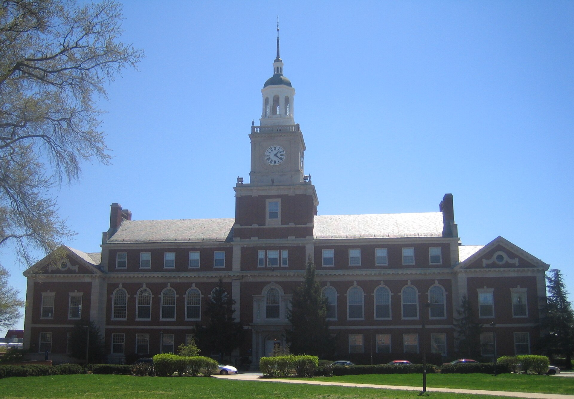 Founders Library at Howard University in Washington, D.C. Photo by D Monack, via Wikimedia Commons (public domain)